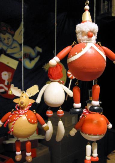 Weihnachtliche Deko-Figuren